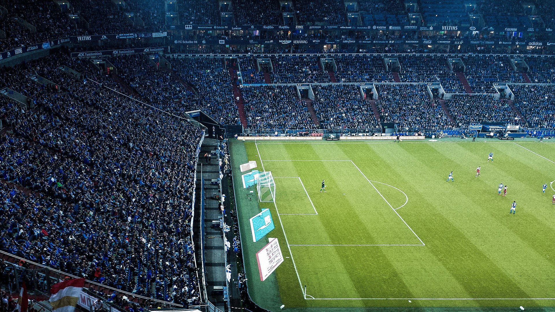 天才新星上演完美帽子戏法，助球队逆转夺冠